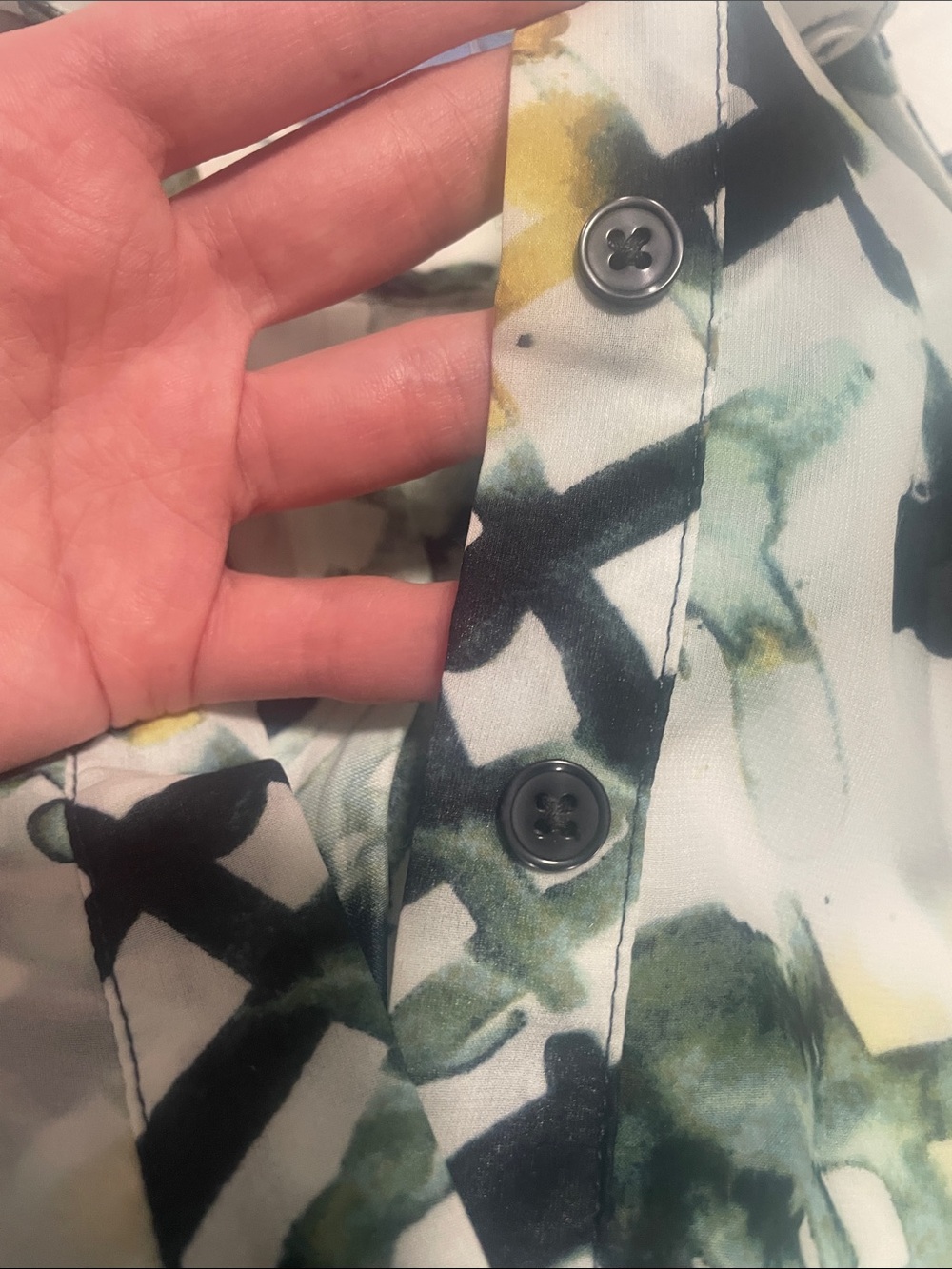 🖤5/$25 Vera wang silky Sleeveless Abstract Print Layered Blouse Blue Green White - Picture 11 of 17